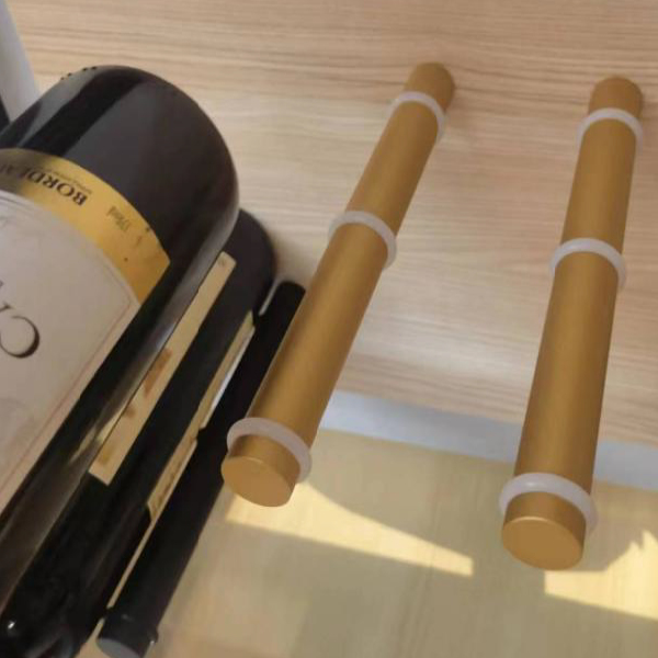 זוג מוטות מחזיקי בקבוקי יין, דגם WRS