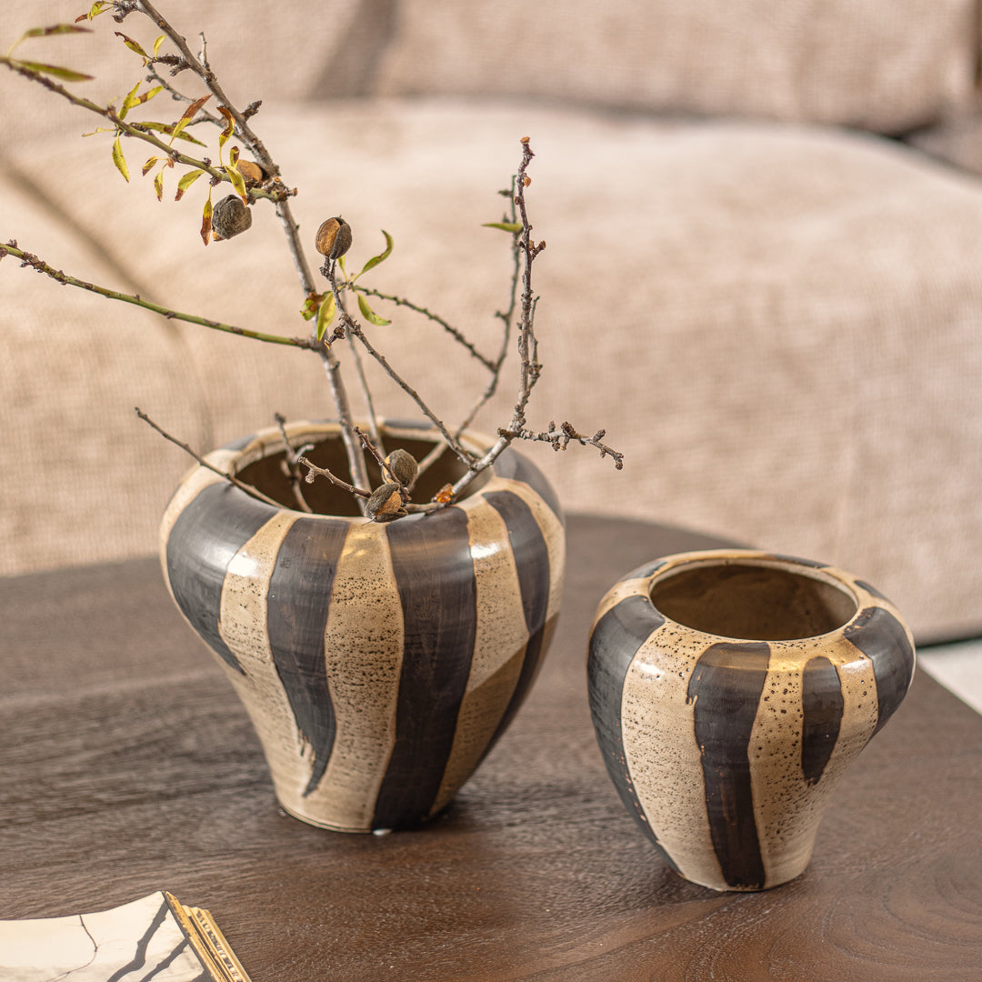 עציץ מונסון בלאק S