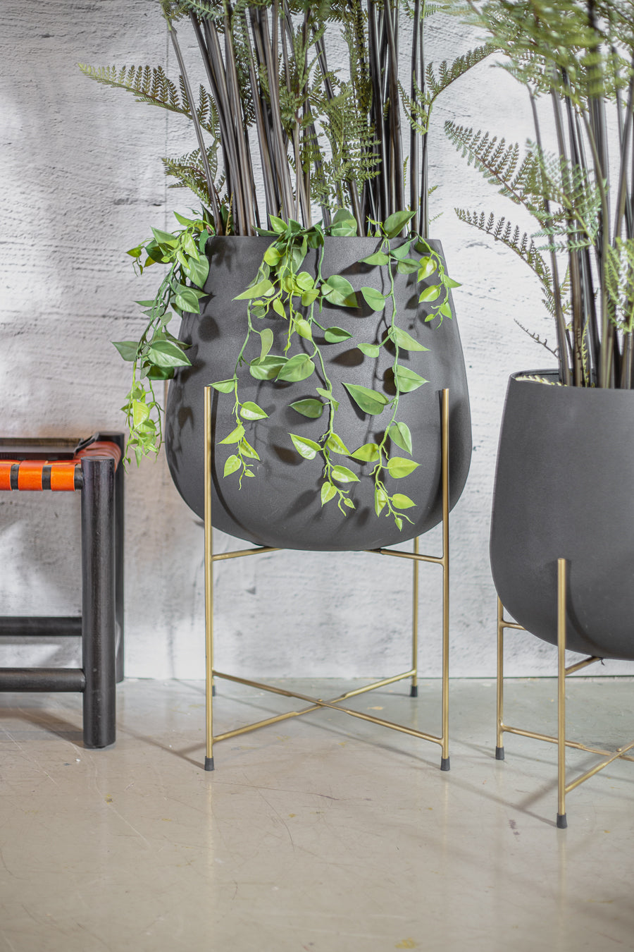 קוזי סטנד פלנטר בלאק L