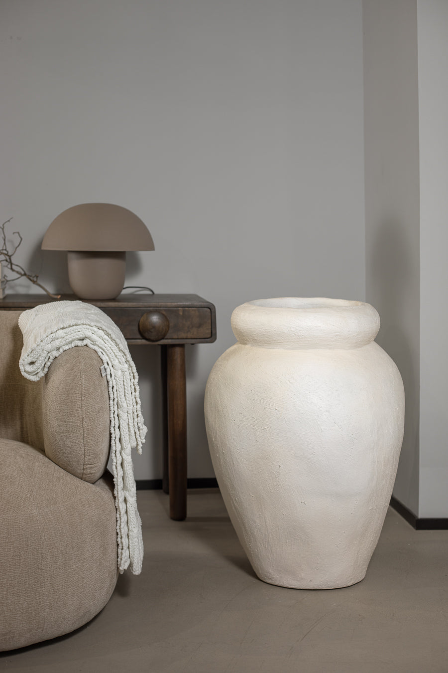 כד פרימיטיב ווייט